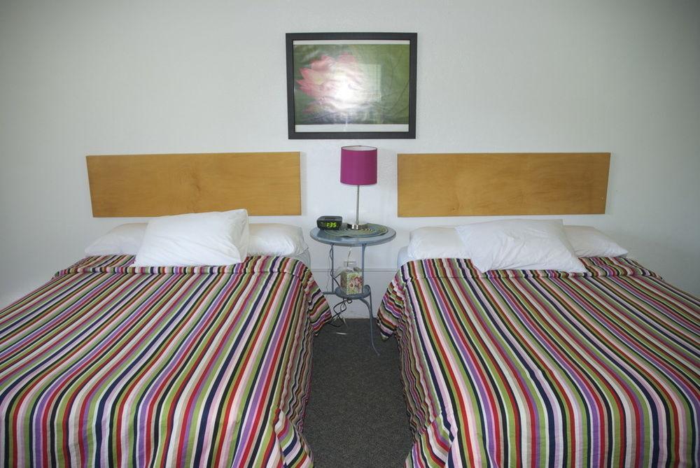 The Easterner Motel Southampton Esterno foto